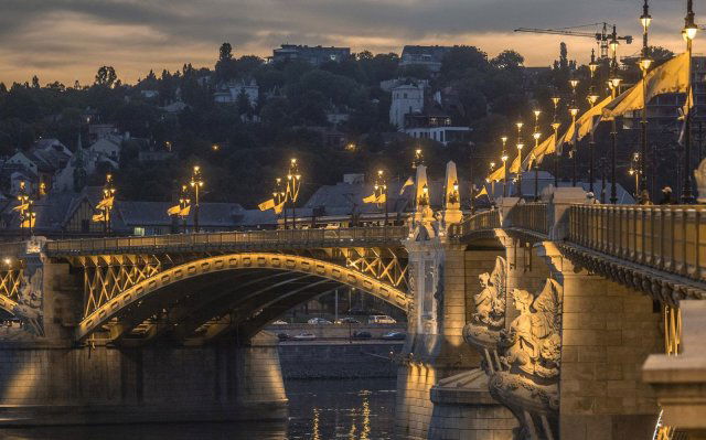 Eladó téglalakás, Budapesten, XIII. kerületben 102.89 M Ft