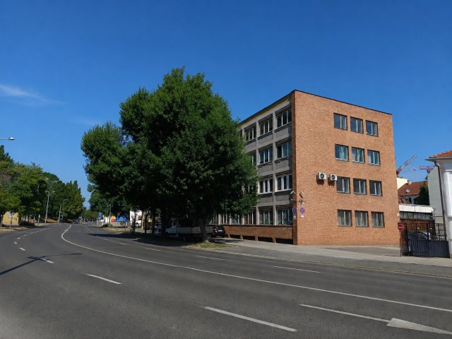 Kiadó iroda, Miskolcon 120 E Ft / hó, 1 szobás