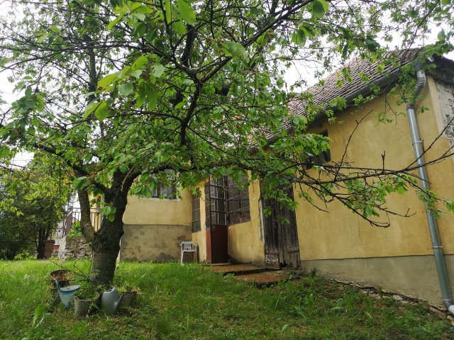Eladó családi ház, Bakonybélben 53 M Ft, 2 szobás