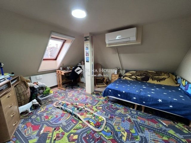 Eladó családi ház, Nyergesújfaluban 89.9 M Ft, 4 szobás