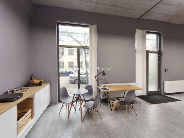 Eladó üzlethelyiség, Budapesten, X. kerületben, Liget utcában