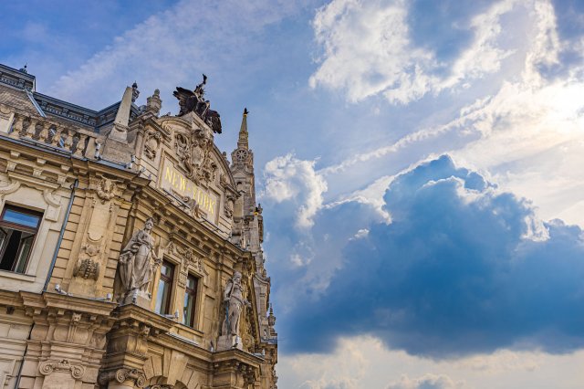 Eladó téglalakás, Budapesten, VII. kerületben, Erzsébet körúton