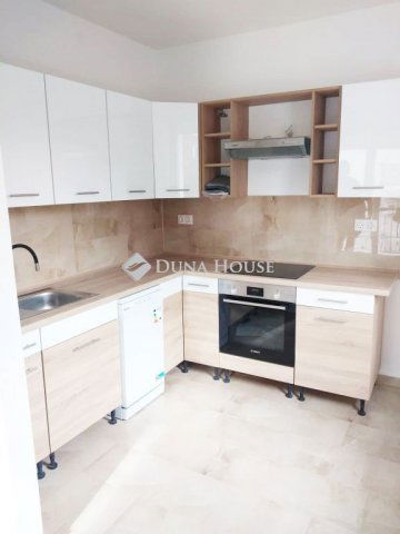 Eladó panellakás, Pécsett, Szántó Kovács János utcában