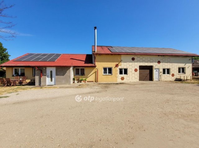 Eladó családi ház, Hajdúnánáson 52 M Ft, 2 szobás