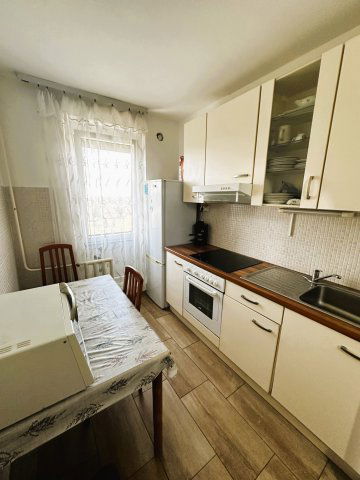 Eladó panellakás, Pécsett 41 M Ft, 1+1 szobás