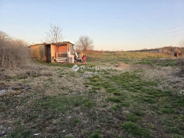 Eladó családi ház, Zókon 8.9 M Ft, 2 szobás