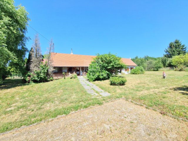 Eladó családi ház, Pusztaszentlászlón 28 M Ft, 2 szobás