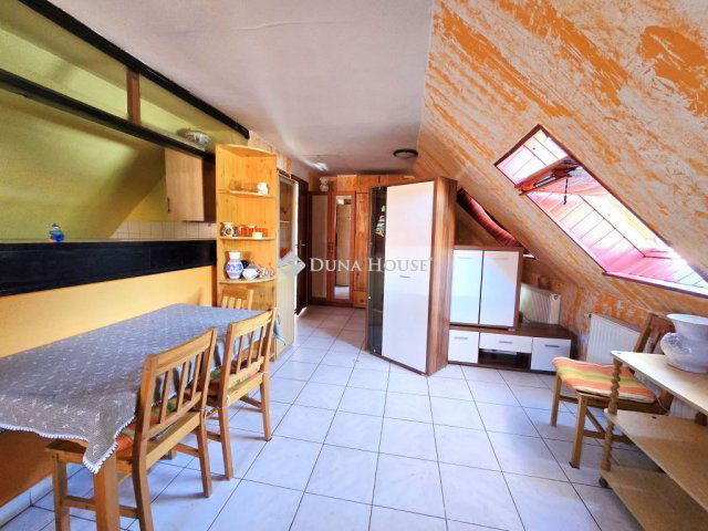 Eladó téglalakás, Bólyban 29.9 M Ft, 3 szobás