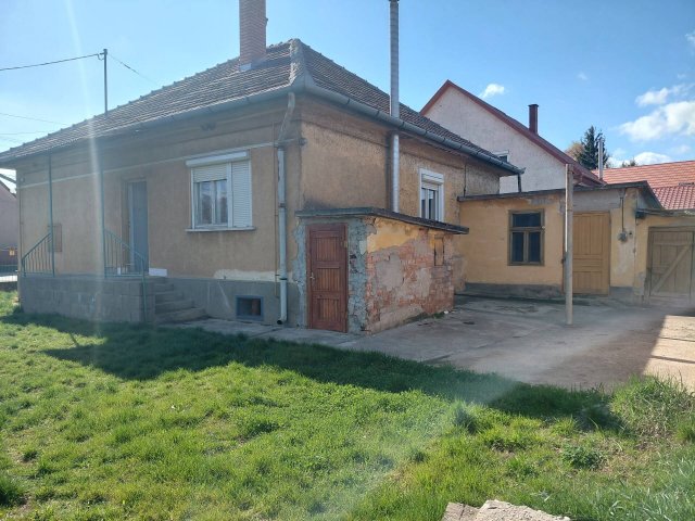 Eladó családi ház, Encsen 34.9 M Ft, 3 szobás