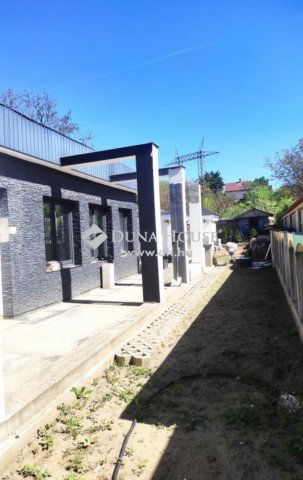 Eladó családi ház, Mogyoródon 170 M Ft, 5 szobás