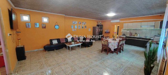 Eladó családi ház, Nemesdéden 31.9 M Ft, 5 szobás