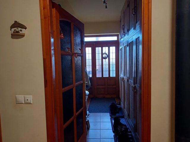 Eladó családi ház, Érden 154.9 M Ft, 8 szobás