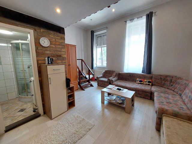 Eladó családi ház, Budapesten, XV. kerületben 28.5 M Ft