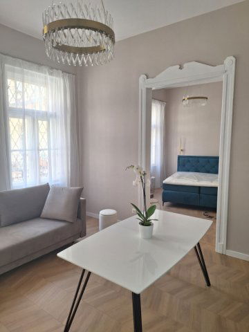 Kiadó téglalakás, albérlet, VI. kerületben, Rózsa utcában