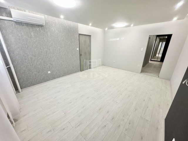 Eladó panellakás, Budapesten, XIV. kerületben 89.9 M Ft, 3 szobás