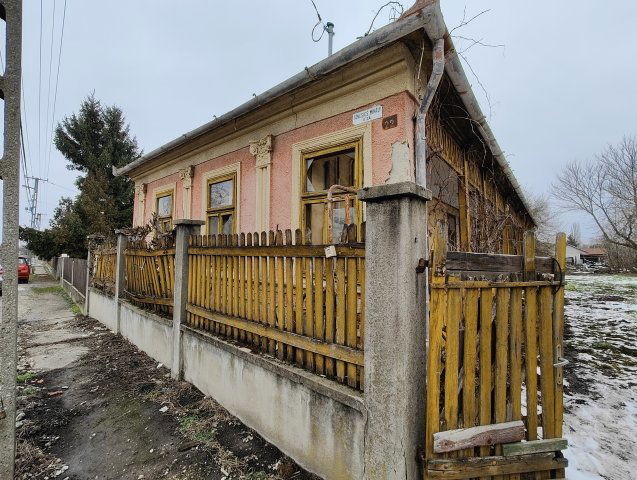 Eladó családi ház, Kazincbarcikán, Táncsics Mihály utcában