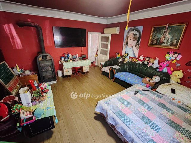 Eladó családi ház, Csurgón 22 M Ft, 2 szobás