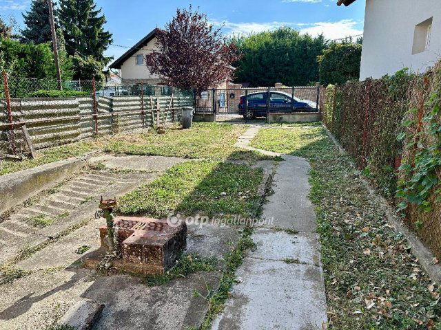 Eladó családi ház, Szigetszentmiklóson 39.9 M Ft, 1+1 szobás