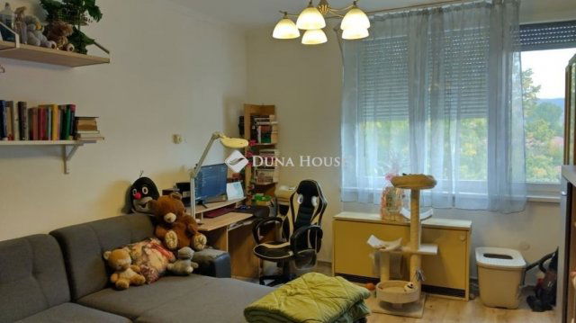 Eladó panellakás, Dorogon 42.9 M Ft, 2 szobás