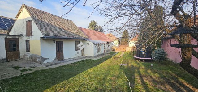 Eladó családi ház, Véménden 17 M Ft, 4 szobás