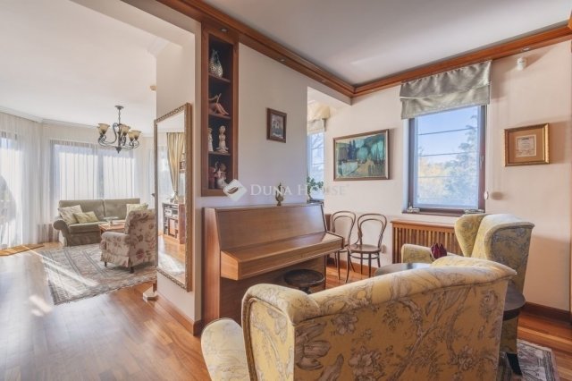 Eladó családi ház, Budapesten, II. kerületben 349 M Ft, 5 szobás