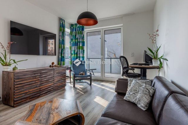 Eladó téglalakás, Budapesten, III. kerületben 91 M Ft, 2 szobás