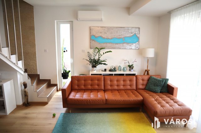 Eladó ikerház, Siófokon 174.9 M Ft, 4 szobás