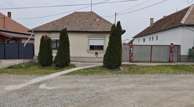 Eladó családi ház, Méhkeréken 10.9 M Ft, 2 szobás