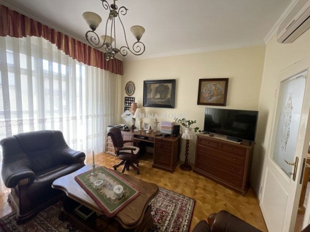 Eladó téglalakás, Kecskeméten 125 M Ft, 4 szobás