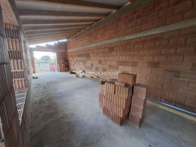 Eladó ikerház, Kiskunfélegyházán 18.9 M Ft, 2 szobás