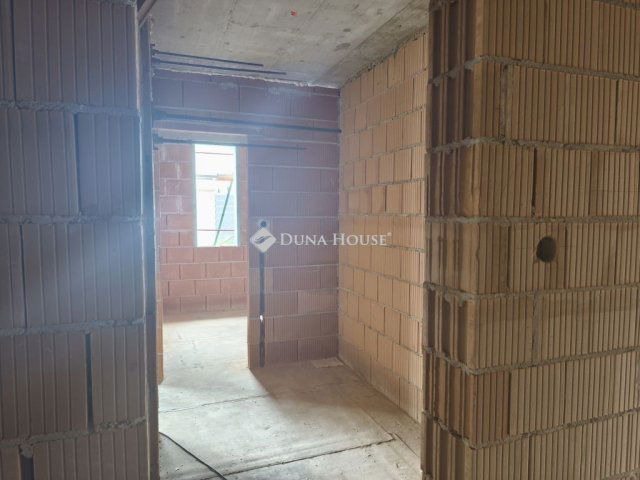 Eladó sorház, Dunaharasztin 104.9 M Ft, 4 szobás