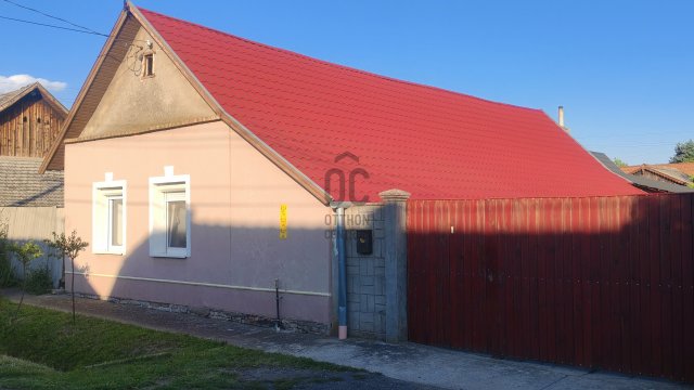 Eladó családi ház, Makón 34.9 M Ft, 3 szobás