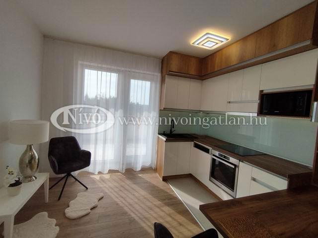 Kiadó téglalakás, albérlet, Veszprémben 295 E Ft / hó