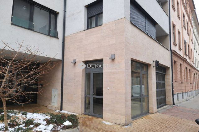 Eladó üzlethelyiség, IX. kerületben, Lenhossék utcában