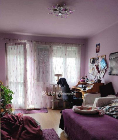 Eladó családi ház, Debrecenben 145 M Ft, 4+1 szobás