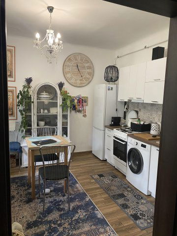 Eladó családi ház, Pécsett 108.9 M Ft, 4 szobás