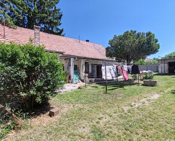 Eladó családi ház, Nagytarcsán 49.9 M Ft, 3 szobás
