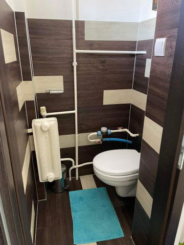 Kiadó panellakás, albérlet, Debrecenben 250 E Ft / hó, 2 szobás