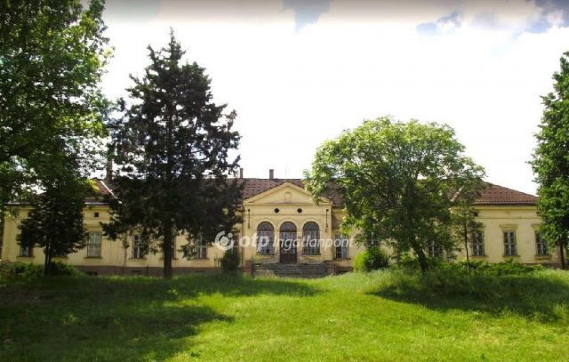 Eladó nyaraló, Nyírmártonfalván 360 M Ft, 16 szobás