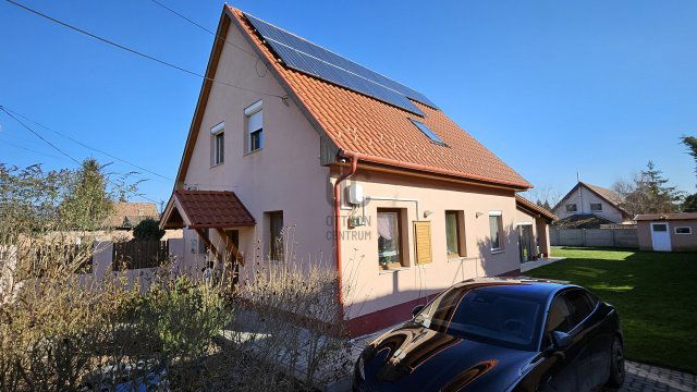 Eladó családi ház, Pilisvörösváron 165 M Ft, 8 szobás