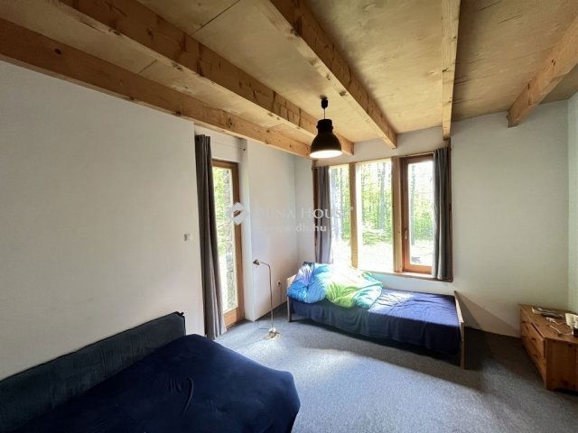 Eladó nyaraló, Pilisszentkereszten 119 M Ft, 4 szobás