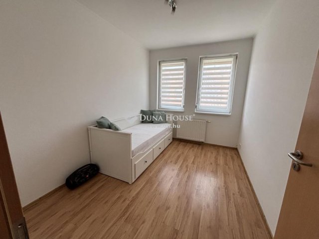 Eladó sorház, Kecskeméten 132 M Ft, 4 szobás