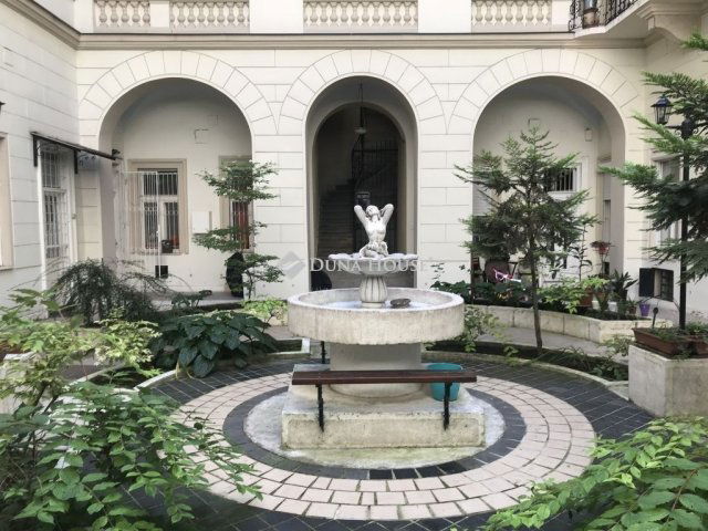 Kiadó téglalakás, albérlet, Budapesten, VI. kerületben
