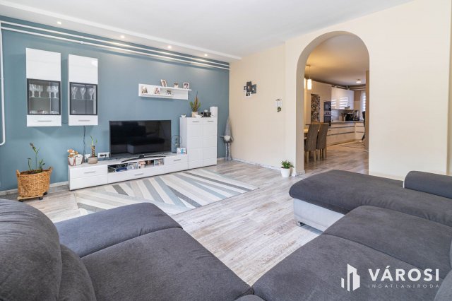 Eladó sorház, Gyulán 93.9 M Ft, 4 szobás / költözzbe.hu