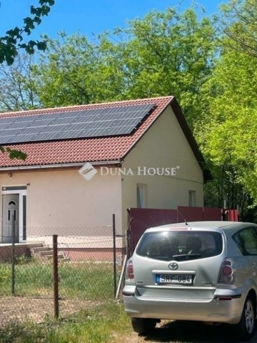 Eladó családi ház, Monorierdőn 125 M Ft, 5 szobás