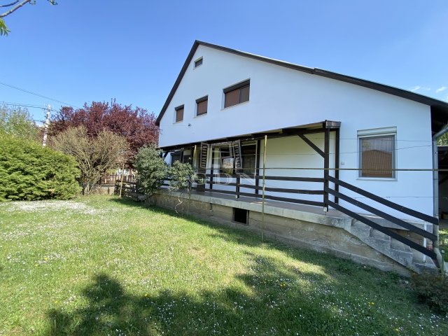 Eladó családi ház, Tárnokon 108.5 M Ft, 3+3 szobás