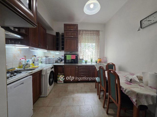 Eladó téglalakás, Budapesten, X. kerületben 64.5 M Ft, 3 szobás
