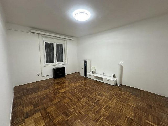 Eladó téglalakás, Budapesten, X. kerületben 42 M Ft, 1 szobás