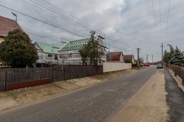 Eladó ikerház, Hajdúsámsonon 94.4 M Ft, 4 szobás