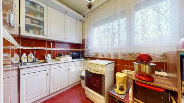 Eladó panellakás, Miskolcon 27.9 M Ft, 2 szobás